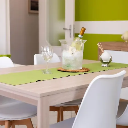 La Casa Al Mare Di Manu アパート Torre San Gennaro